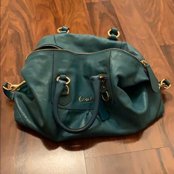 Coach Handbags - Coach purse